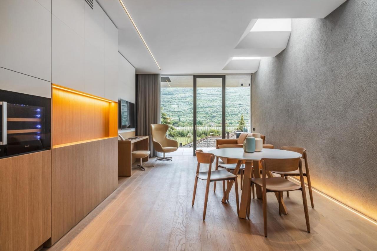 Essence - Charming Suites Riva del Garda Exterior foto