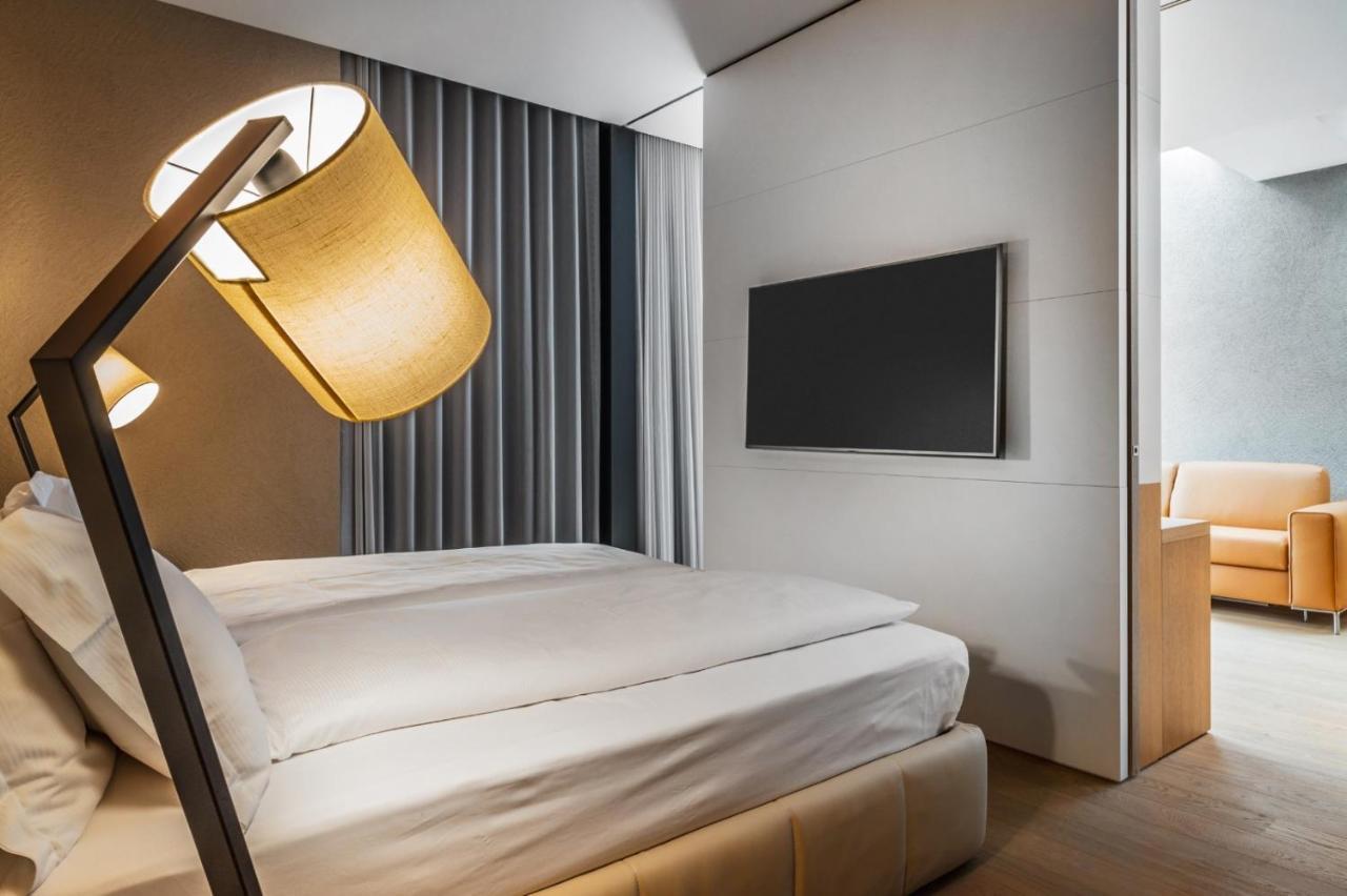 Essence - Charming Suites Riva del Garda Exterior foto