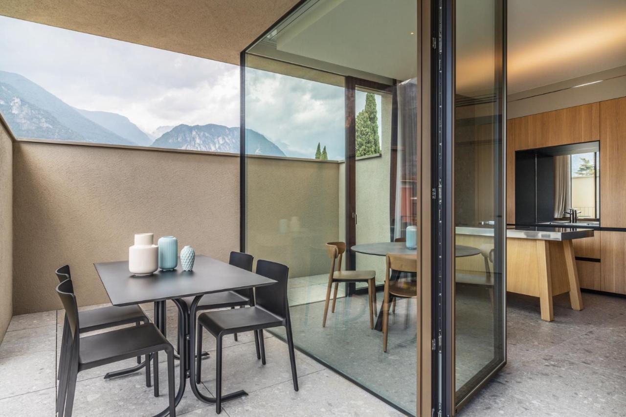 Essence - Charming Suites Riva del Garda Exterior foto