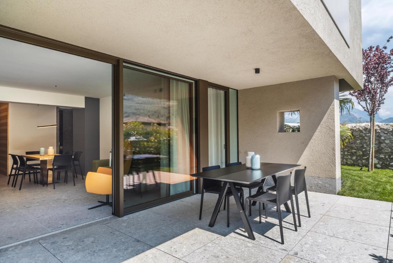 Essence - Charming Suites Riva del Garda Exterior foto