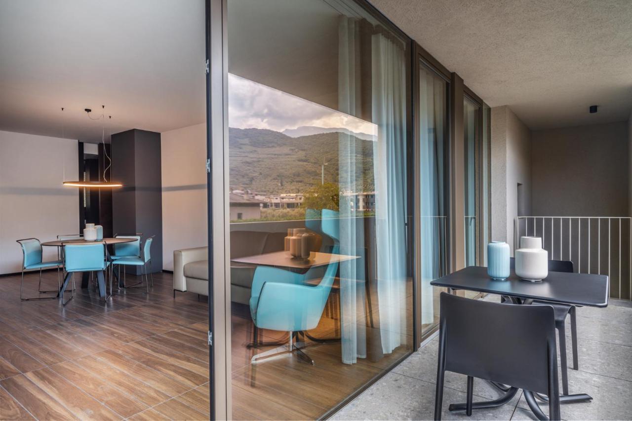 Essence - Charming Suites Riva del Garda Exterior foto