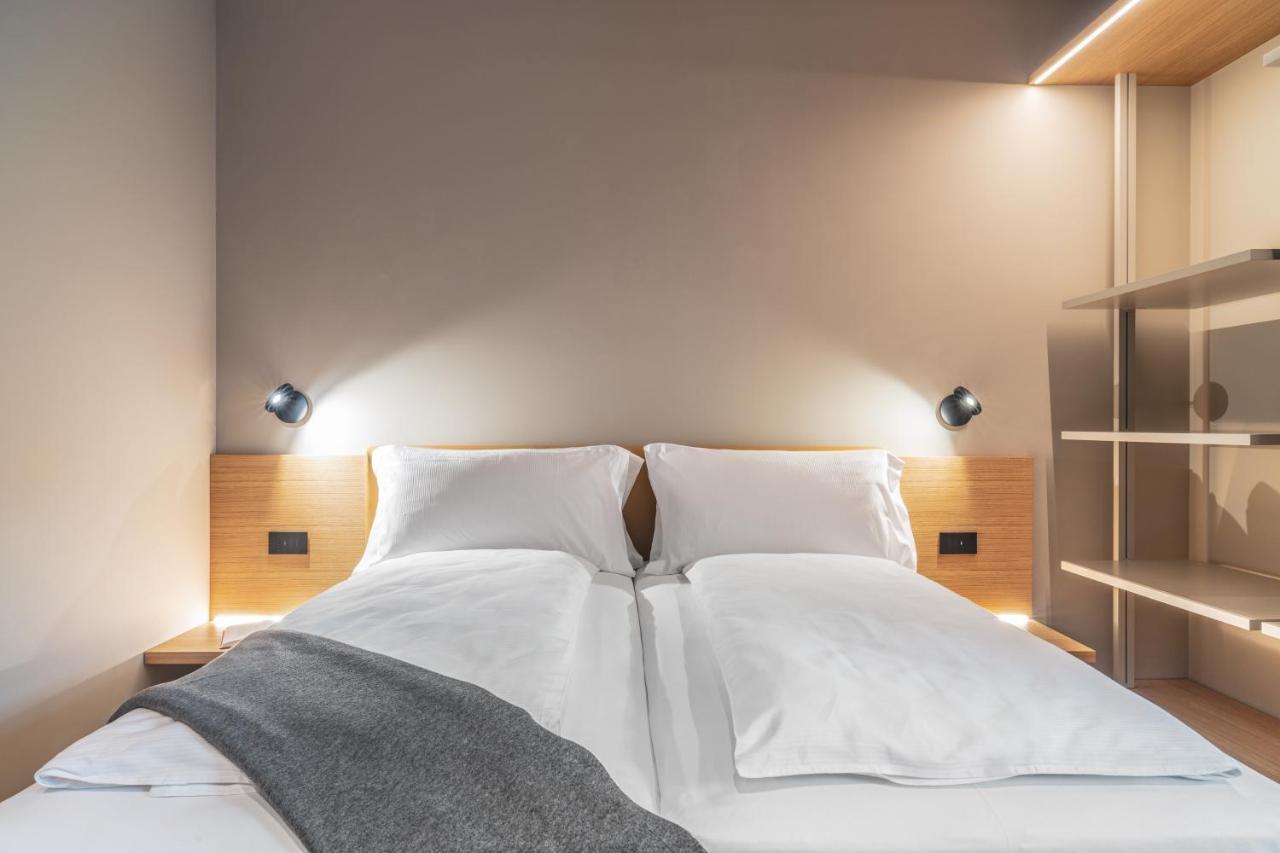 Essence - Charming Suites Riva del Garda Exterior foto