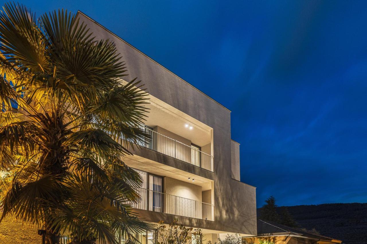 Essence - Charming Suites Riva del Garda Exterior foto