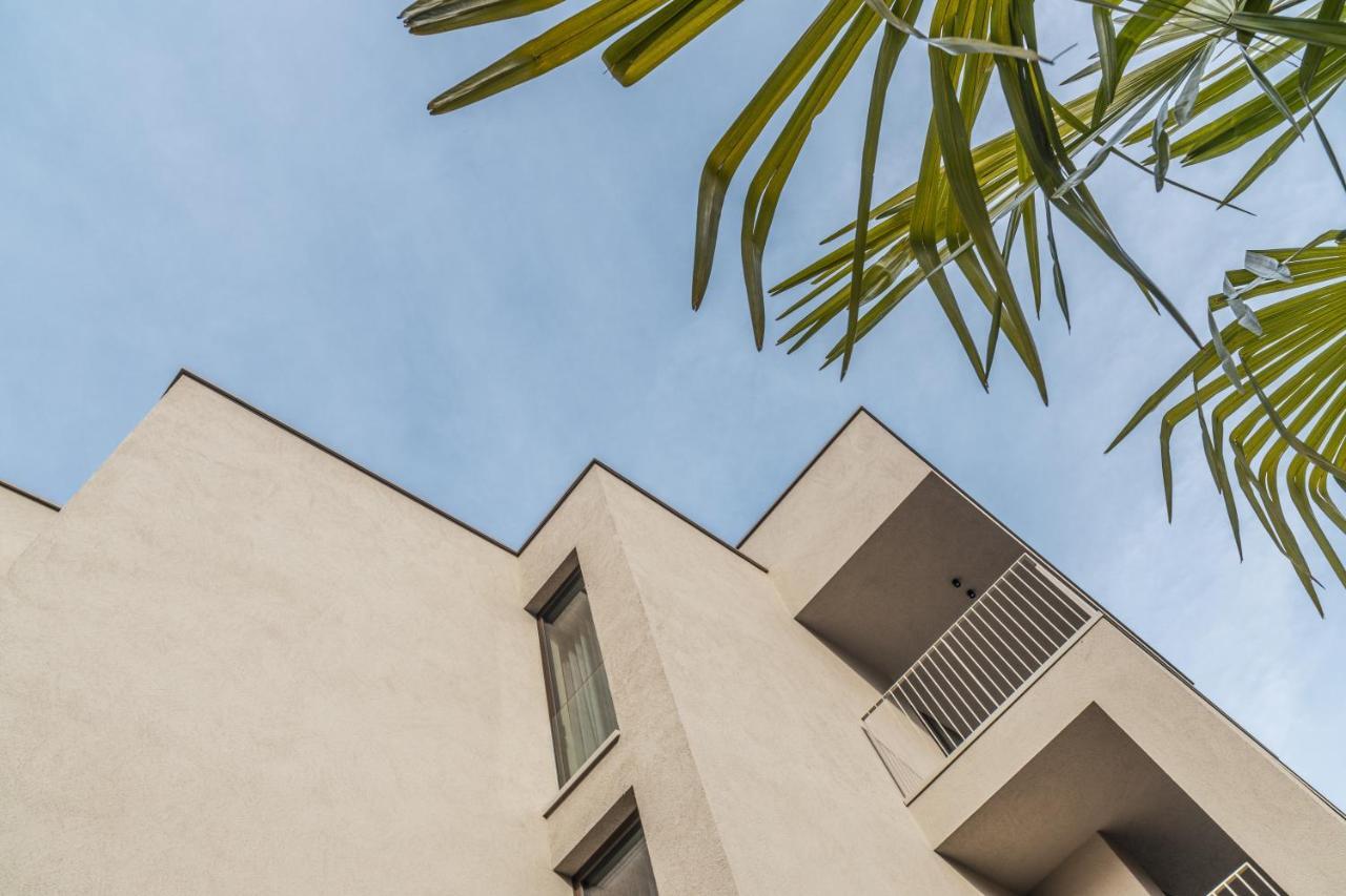 Essence - Charming Suites Riva del Garda Exterior foto