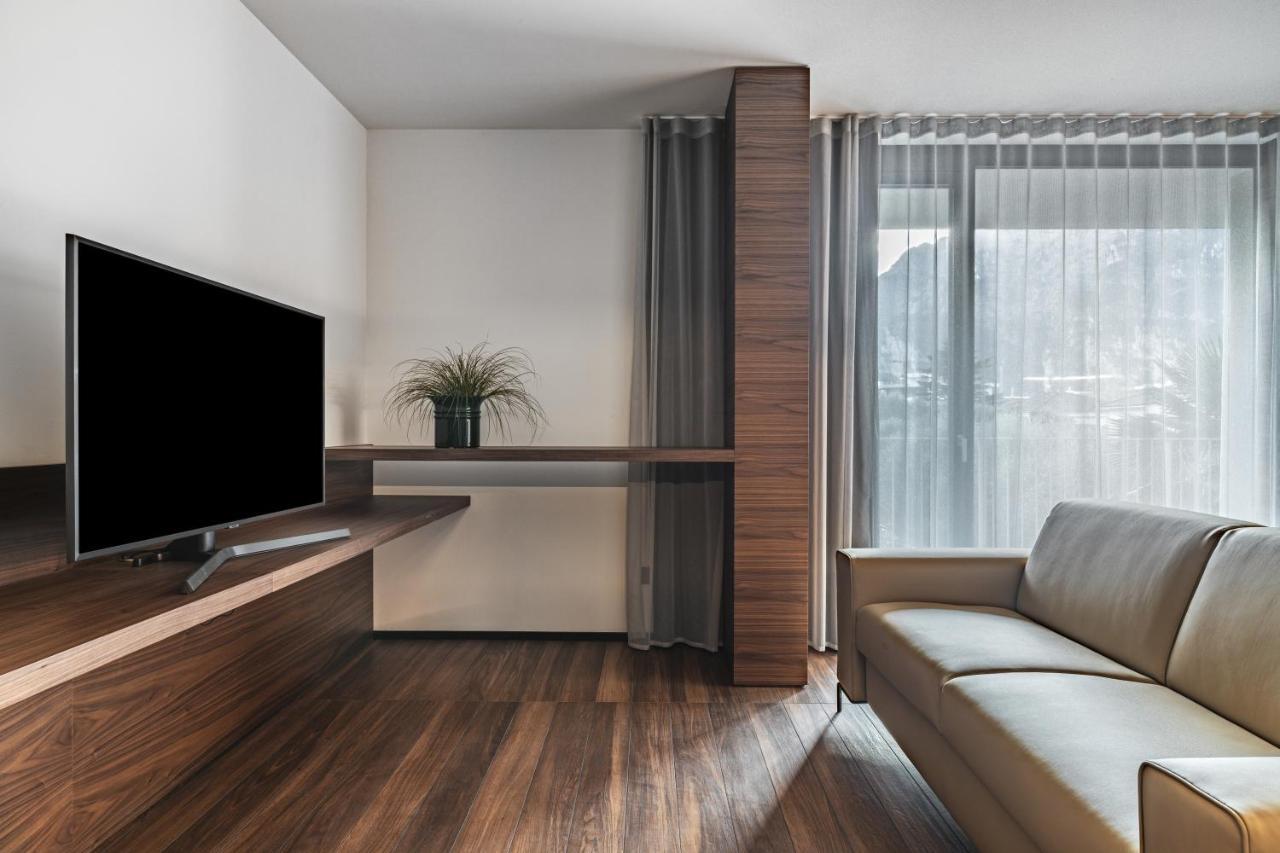 Essence - Charming Suites Riva del Garda Exterior foto