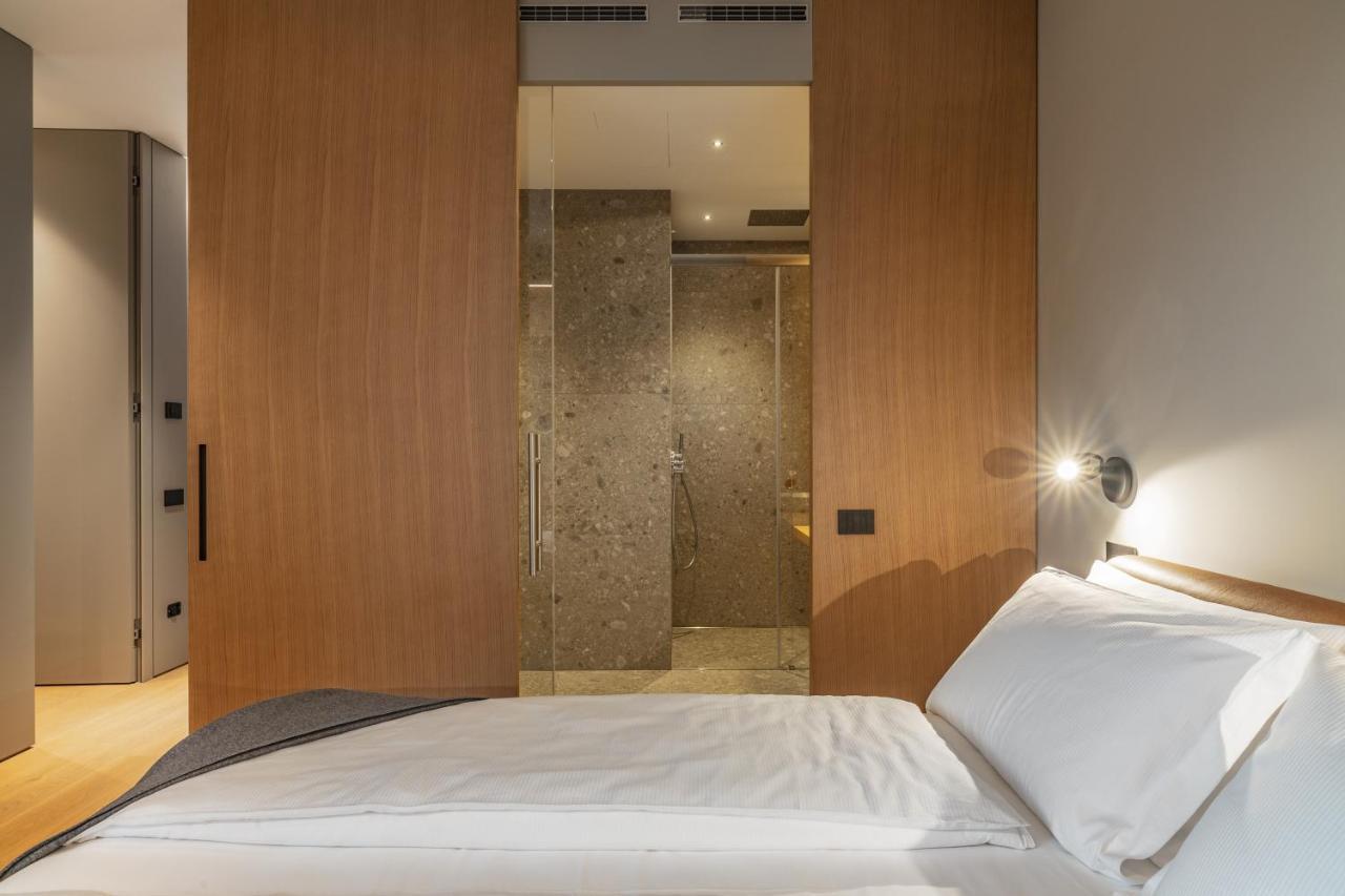 Essence - Charming Suites Riva del Garda Exterior foto